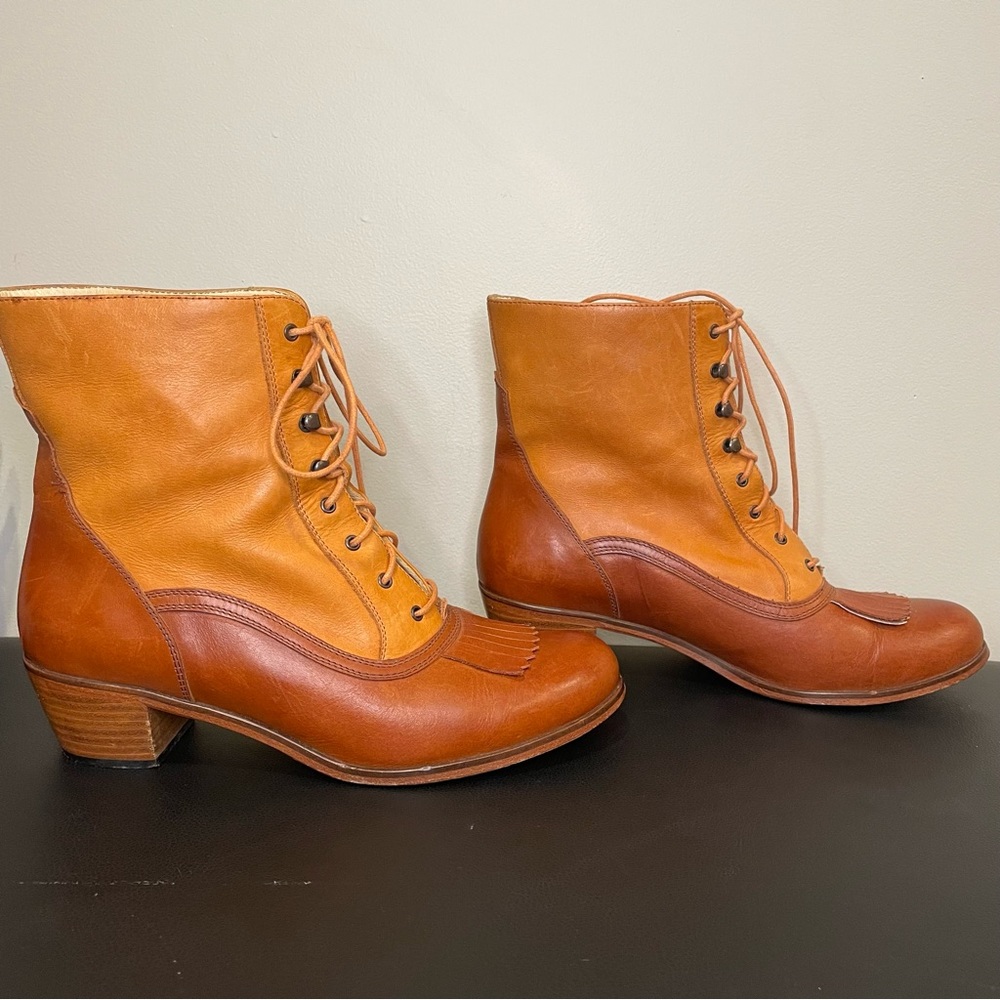 Wolverine 1000 mile Nesbit kiltie boots size 10